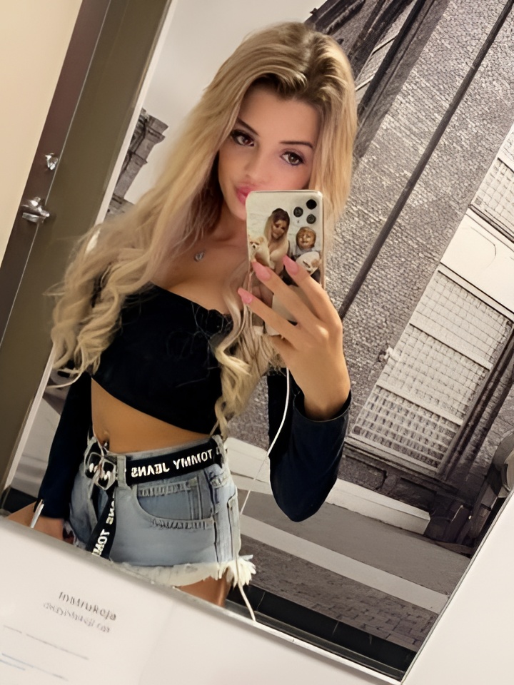 Роксана привлекательная девушка из Северодвинска цена от 4000 руб