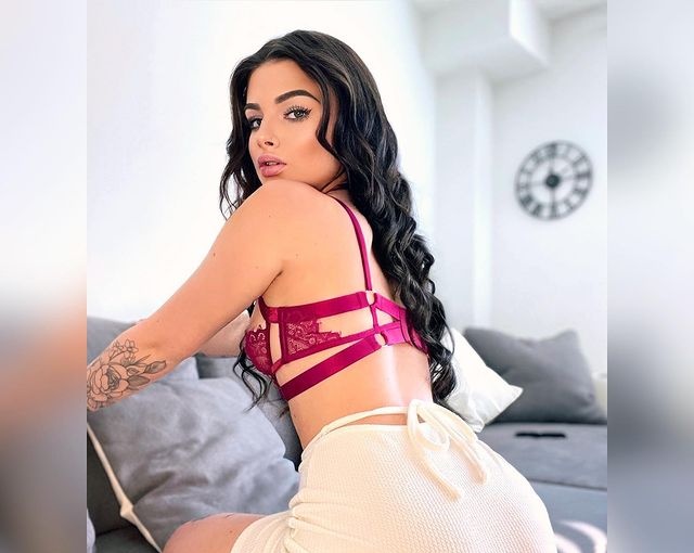 Катерина привлекательная девушка из Северодвинска цена от 8000 руб