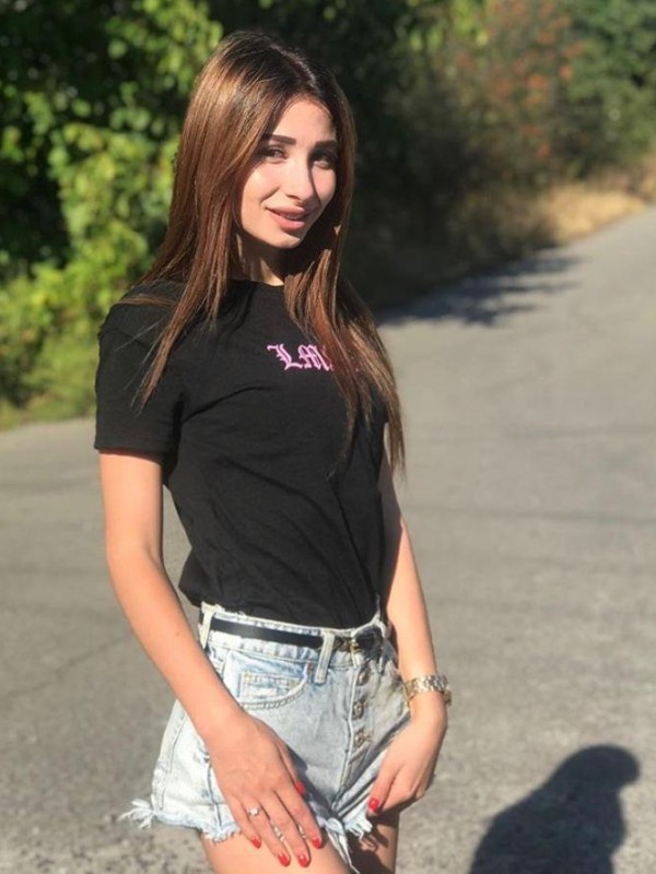 🎥 Эля фото 2